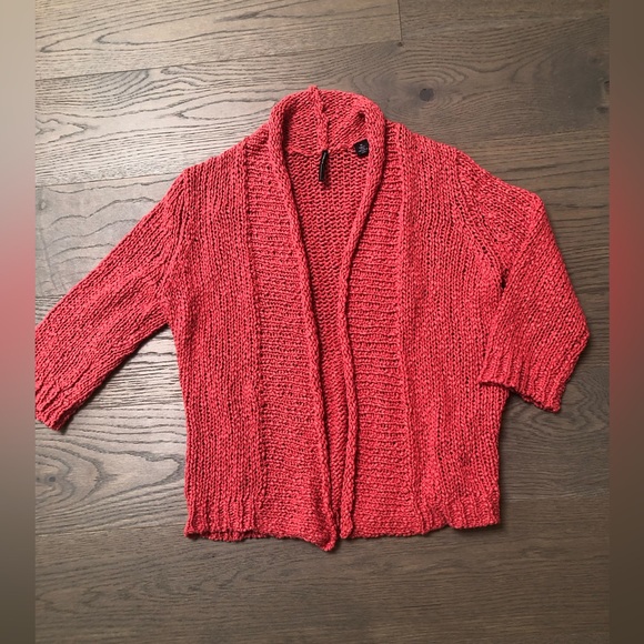 Women’s Isda & Co sweater with three quarter length sleeves. - Picture 1 of 4